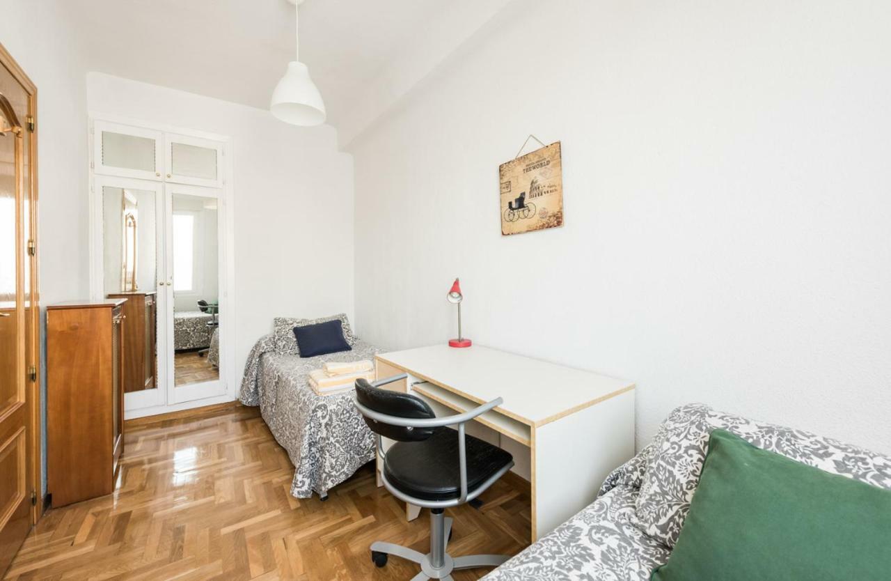 Ever House Atocha Madrid Exterior photo